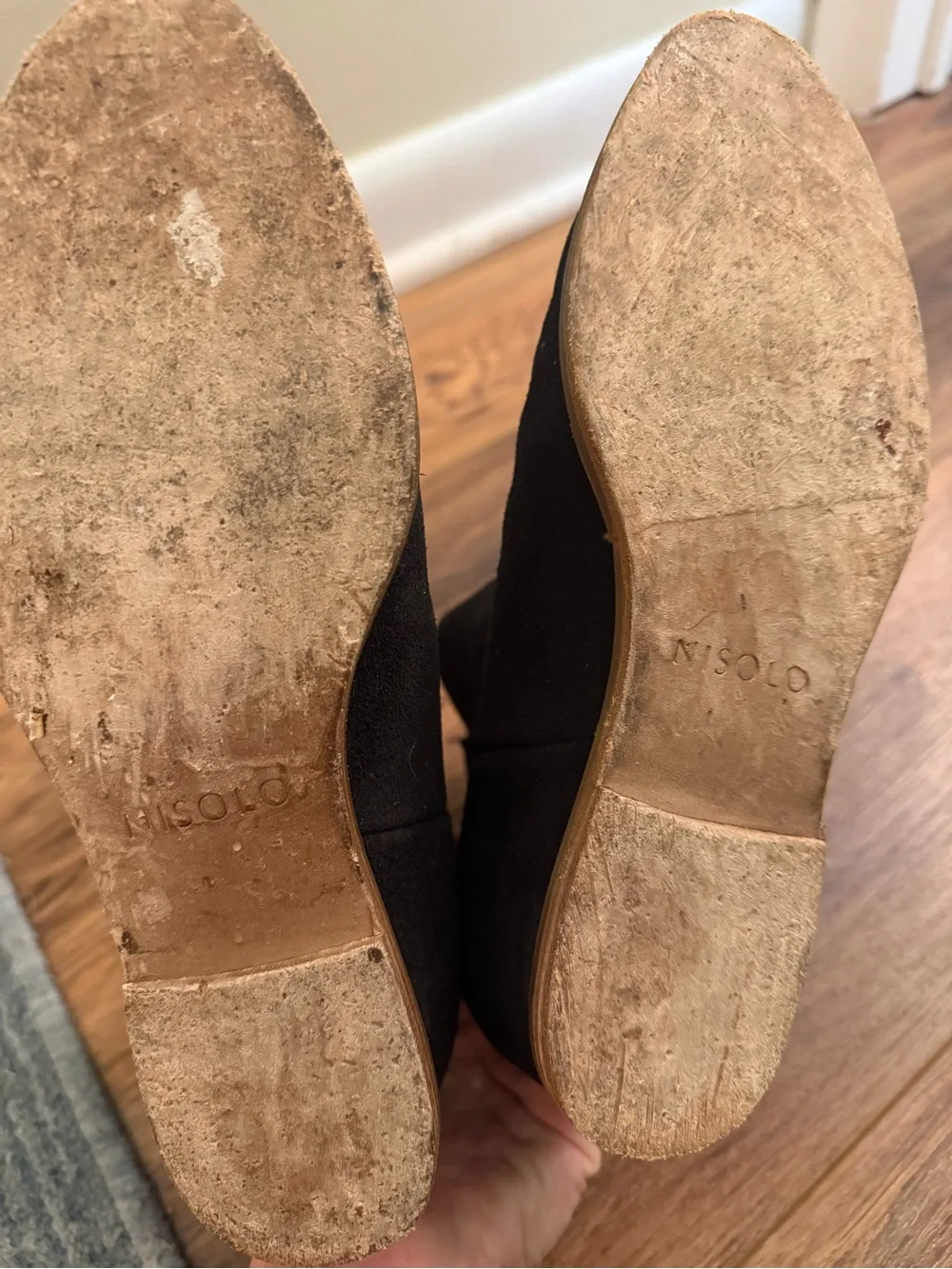 Nisolo 7.5 Black Suede Flat Ankle Boots